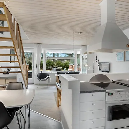 2 Bedroom Gorgeous In Feriehus *