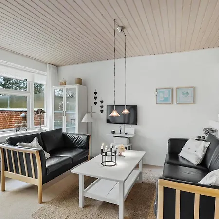 2 Bedroom Gorgeous In